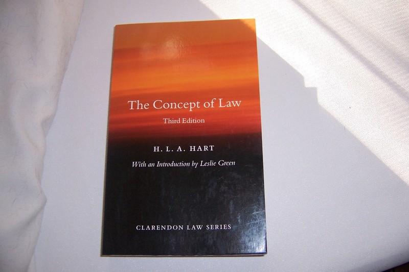 Clarendon Law Ser.: Concept of Law by Leslie Green and H. L. A. Hart (2012,…