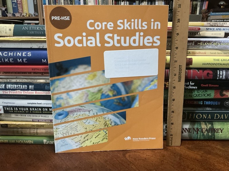 Pre-HSE Core Skills in Social Studies 2016 Paperback VG