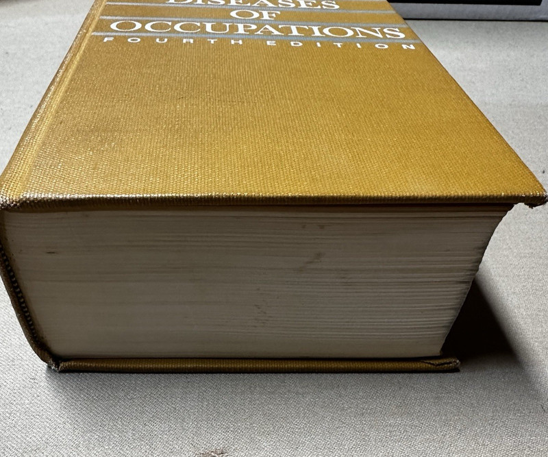 Diseases of Occupations by Donald Hunter, 4th Edition, 1969 Hard Cover VTG gallery