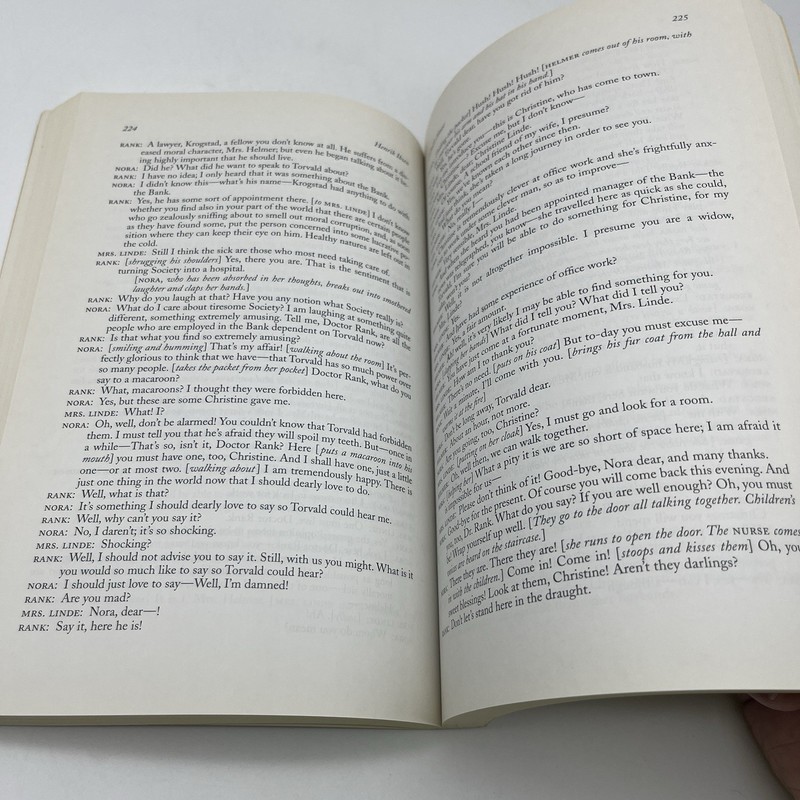 PLAYS FOR THE THEATRE: A DRAMA ANTHOLOGY By Oscar G. Brockett gallery