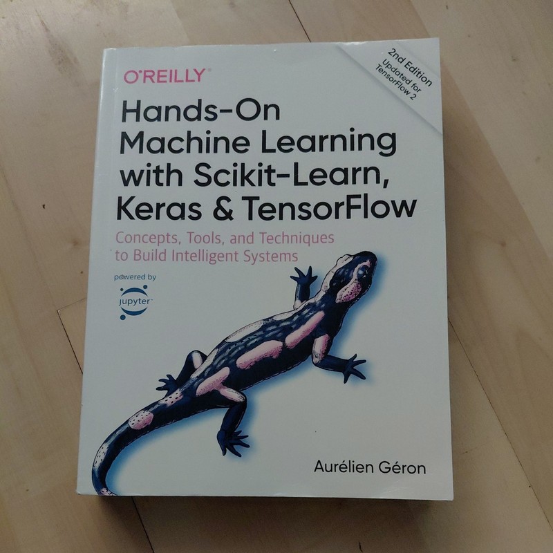 Hands-On Machine Learning with – Paperback, by Géron Aurélien – Very Good