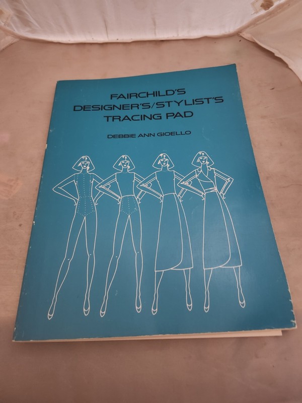👗 1980 – Fairchild’s Designer’s / Stylist’s Tracing Pad Debbie Gioello Unused