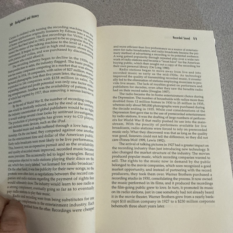 Contemporary World Issues Ser.: Entertainment Industry : A Reference Handbook by gallery